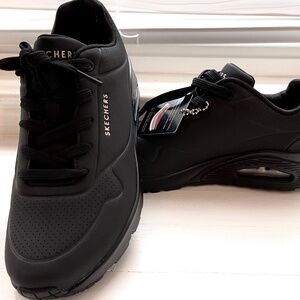 Sketchers Uno Stand On Air- Size 9